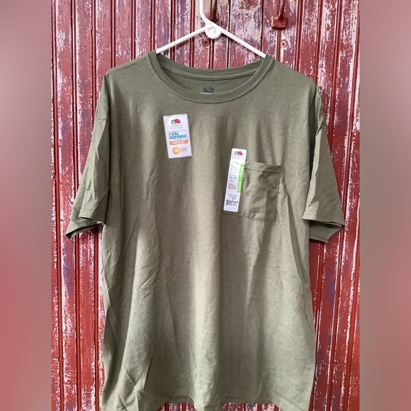 NWT!  Men’s Cotton T-shirt Pocket Short Sleeve 2 Colors  (XL) - Picture 5 of 6